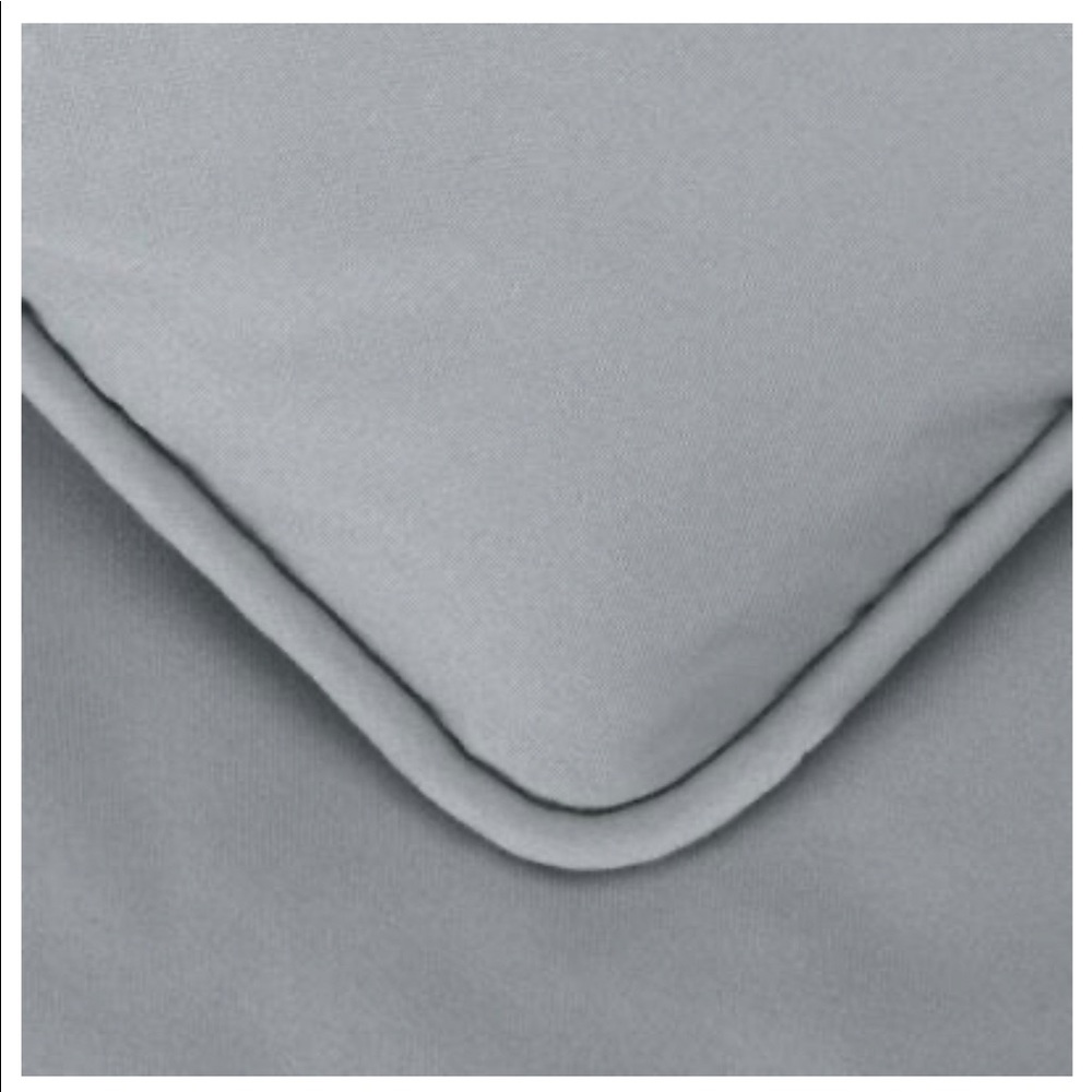 Amazon Basics Full/Queen Comforter Set - Picture 3 of 5